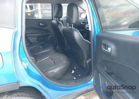 2019 Jeep Compass Limited 4X4 из США, поврежденный, VIN 3C4NJDCB9KT753491